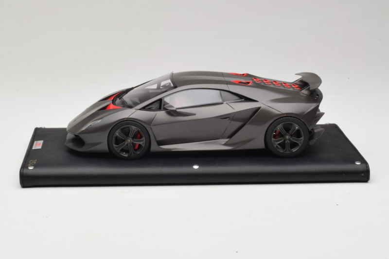 Lamborghini Sesto Elemento Matte Black MR Collection 1:18 LAMB054 Hartsi