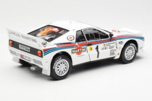 Lancia 037 Martini #1 W. Rohrl / C. Geistdorfer Winner Rally Monte Carlo 1983 Yöversio Kyosho 1:18 08306A Metalli — kuva 3 / 8