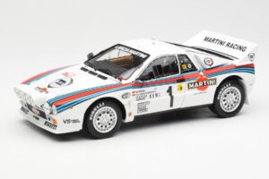 Lancia 037 Martini #1 W. Rohrl / C. Geistdorfer Winner Rally Monte Carlo 1983 Yöversio Kyosho 1:18 08306A Metalli