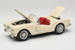 Lancia Aurelia B24 Spider Beige Bburago 1:18 3010-M2 Metalli — kuva 2 / 8