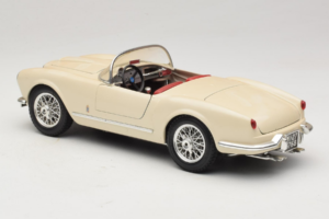 Lancia Aurelia B24 Spider Beige Bburago 1:18 3010-M2 Metalli — kuva 7 / 8