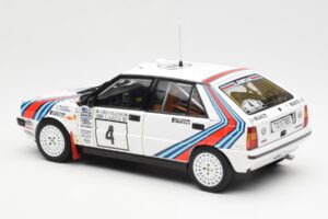 Lancia Delta HF 4WD #4 M. Alen / I. Kivimaki Martini Rally 1000 Lakes 1987 Kyosho 1:18 08960B Metalli — kuva 7 / 8