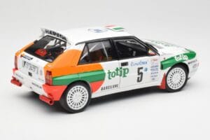 Lancia Delta HF Integrale Evo II Totip #5 A. Aghini / S. Farnocchia Rally Monte Carlo 1993 Kyosho 1:18 08348F Metalli — kuva 3 / 8