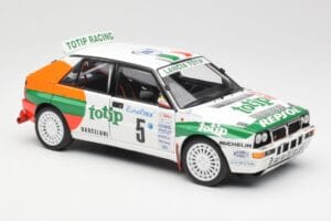 Lancia Delta HF Integrale Evo II Totip #5 A. Aghini / S. Farnocchia Rally Monte Carlo 1993 Kyosho 1:18 08348F Metalli — kuva 6 / 8