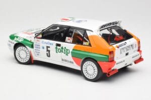 Lancia Delta HF Integrale Evo II Totip #5 A. Aghini / S. Farnocchia Rally Monte Carlo 1993 Kyosho 1:18 08348F Metalli — kuva 7 / 8