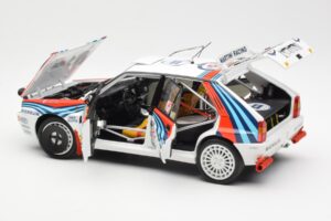 Lancia Delta HF Integrale Evo Martini #4 D. Auriol / B. Occelli Winner Rally Monte Carlo 1992 Kyosho 1:18 08348A Metalli — kuva 5 / 8