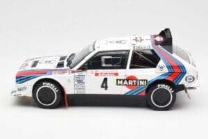 Lancia Delta S4 Martini #4 H. Toivonen / S. Cresto Rally Tour de Corse 1986 AUTOart 1:18 88620 Metalli — kuva 4 / 8