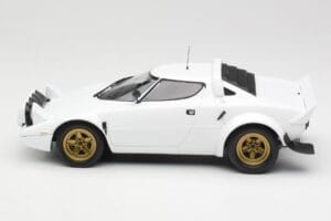 Lancia Stratos HF Stradale Valkoinen Minichamps 1:18 155741700 Metalli — kuva 3 / 6