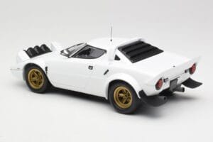 Lancia Stratos HF Stradale Valkoinen Minichamps 1:18 155741700 Metalli — kuva 5 / 6