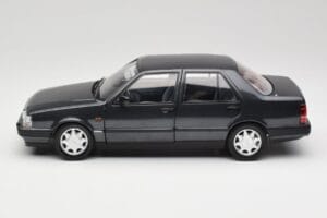 Lancia Thema Turbo 16V LX Serie II Musta Mitica 1:18 202010-D Metalli — kuva 4 / 8