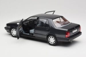 Lancia Thema Turbo 16V LX Serie II Musta Mitica 1:18 202010-D Metalli — kuva 5 / 8