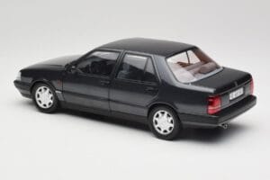 Lancia Thema Turbo 16V LX Serie II Musta Mitica 1:18 202010-D Metalli — kuva 7 / 8