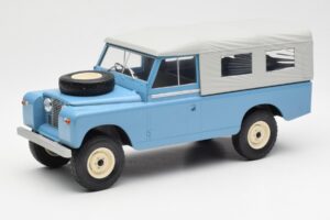 Land Rover Series II 109 Pick Up Closed Sininen MCG 1:18 MCG18094 Metalli