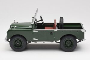 Land Rover 88 Series 1 Open Top Tummanvihreä MCG 1:18 MCG18367 Metalli — kuva 5 / 6