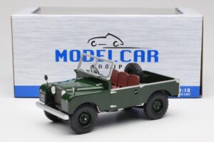 Land Rover 88 Series 1 Open Top Tummanvihreä MCG 1:18 MCG18367 Metalli — kuva 6 / 6