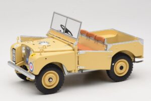 Land Rover 88 Series I RAF Beige Minichamps 1:18 150168911 Metalli — kuva 2 / 8