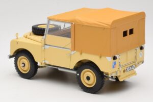 Land Rover 88 Series I RAF Beige Minichamps 1:18 150168911 Metalli — kuva 7 / 8