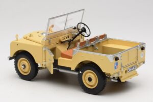 Land Rover 88 Series I RAF Beige Minichamps 1:18 150168911 Metalli — kuva 5 / 8