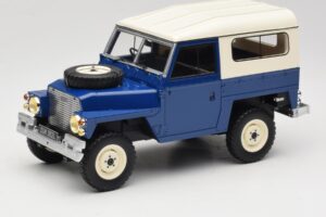 Land Rover Lightweight Series III Tummansininen BoS Models 1:18 BOS382 Hartsi