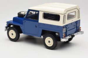 Land Rover Lightweight Series III Tummansininen BoS Models 1:18 BOS382 Hartsi — kuva 5 / 6