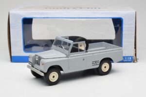 Land Rover Series II 109 Pickup Harmaa MCG 1:18 MCG18092 Metalli — kuva 6 / 6