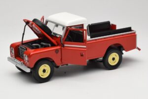 Land Rover Series I 109 Pickup Punainen Eagle Collectibles 1:18 440500 Metalli — kuva 2 / 8