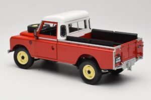 Land Rover Series I 109 Pickup Punainen Eagle Collectibles 1:18 440500 Metalli — kuva 7 / 8