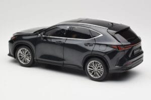 Lexus NX450h+ AZ20 Musta Kyosho 1:18 08968GBK Hartsi — kuva 7 / 8