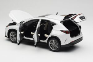 Lexus NX450h+ AZ20 Valkoinen Kyosho 1:18 08968Q Hartsi — kuva 5 / 8