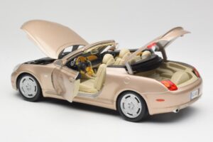 Lexus SC430 Beige Maisto 1:18 31629 Metalli — kuva 5 / 8