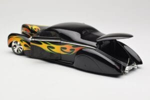 Lincoln Zephyr Scrape Custom Musta Liekillä Hot Wheels 1:18 57319 Metalli — kuva 5 / 8