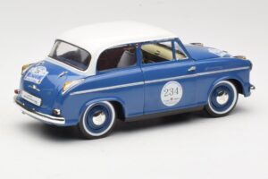 Lloyd Alexander TS #234 Sininen Revell 1:18 08463 Metalli — kuva 3 / 8