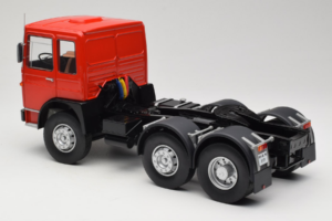 MAN 16304 F7 Punainen Road Kings 1:18 RK180053 Metalli — kuva 7 / 8