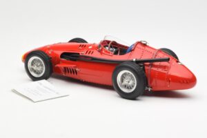 Maserati 250F J-M. Fangio F1 World Champion 1957 CMC 1:18 M-051 Metalli — kuva 4 / 6