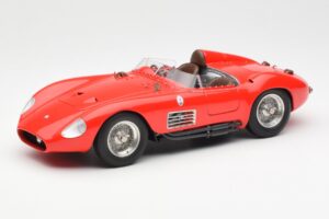 Maserati 300S Punainen CMC 1:18 M-105 Metalli