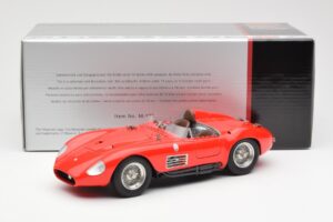 Maserati 300S Punainen CMC 1:18 M-105 Metalli — kuva 6 / 6