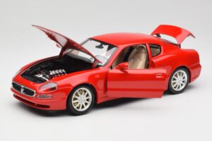 Maserati 3200 GT Rosso Mondiale Bburago 1:18 3341-M1 Metalli — kuva 2 / 8