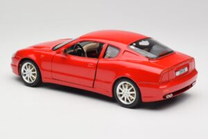 Maserati 3200 GT Punainen Erikoiskokoelma Bburago 1:18 30071 Metalli — kuva 7 / 8
