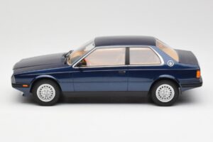 Maserati Biturbo Coupe Tummansininen Metallic Minichamps 1:18 107123500 Metalli — kuva 3 / 6