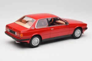 Maserati BiTurbo Coupe Rosso Corsa Minichamps 1:18 107123501 Hartsi — kuva 2 / 6