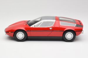 Maserati Bora Punainen & Hopea Minichamps 1:18 107123721 Hartsi — kuva 3 / 6