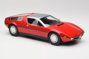 Maserati Bora Punainen & Hopea Minichamps 1:18 107123721 Hartsi — kuva 4 / 6