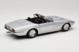 Maserati Ghibli Spyder Hopea Minichamps 1:18 100122330 Metalli — kuva 3 / 7