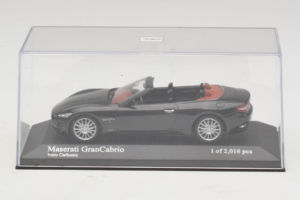 Maserati GranCabrio Musta Metallic Minichamps 1:43 400123930 Metalli — kuva 4 / 5