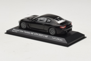Maserati GranTurismo MC GT4 Musta Minichamps 1:43 400101202 Metalli — kuva 3 / 4