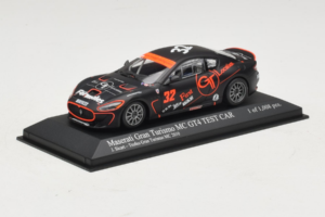 Maserati GranTurismo MC GT4 #32 J. Sicart Maserati MC 2010 Minichamps 1:43 400101232 Metalli — kuva 2 / 5