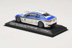 Maserati GranTurismo MC GT4 #9 Moncada / Petrini Maserati MC 2010 Minichamps 1:43 400101209 Metalli — kuva 3 / 5