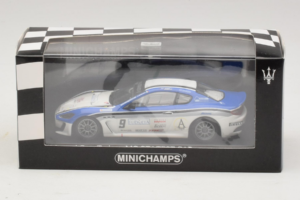Maserati GranTurismo MC GT4 #9 Moncada / Petrini Maserati MC 2010 Minichamps 1:43 400101209 Metalli — kuva 4 / 5