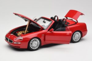Maserati GT Spyder Punainen Bburago 1:18 34097 Metalli — kuva 2 / 8