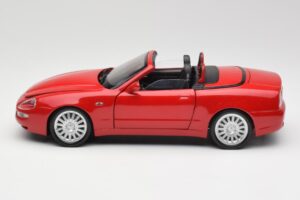 Maserati GT Spyder Punainen Bburago 1:18 34097 Metalli — kuva 4 / 8